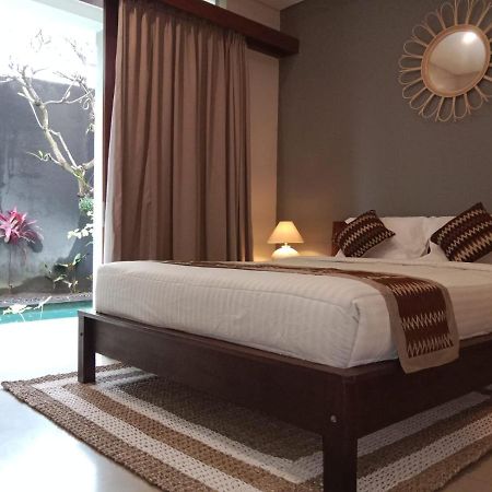 Alia Home Denpasar  Exterior photo